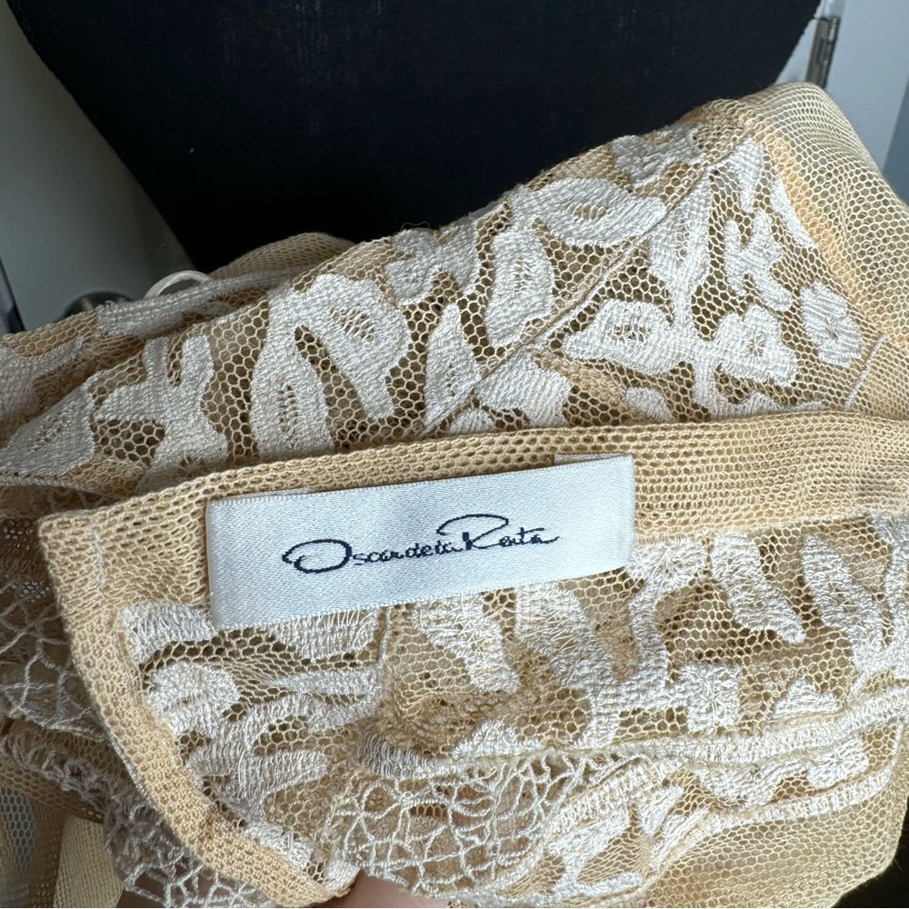 Oscar de la Renta Vintage Lace Mesh Ruffle Top in Ivory Women's Size 10 - Picture 10 of 12